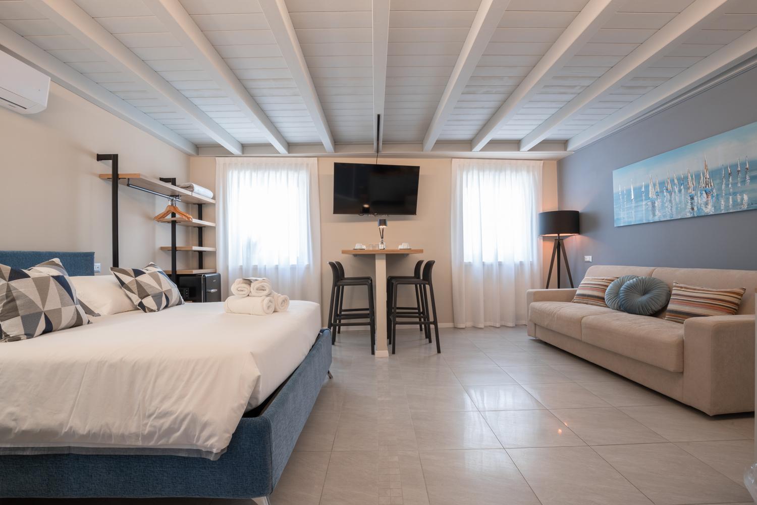 Es Rooms And Apartments Torbole Sul Garda Eksteriør billede